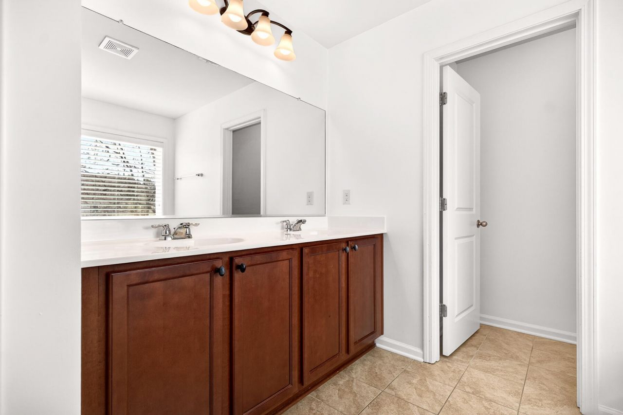 570 Rosings Drive Photo 25