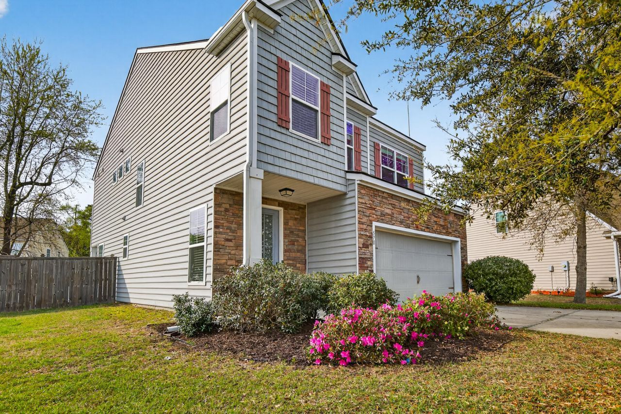 570 Rosings Drive Photo 3