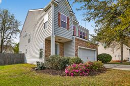 570 Rosings Drive photo 4