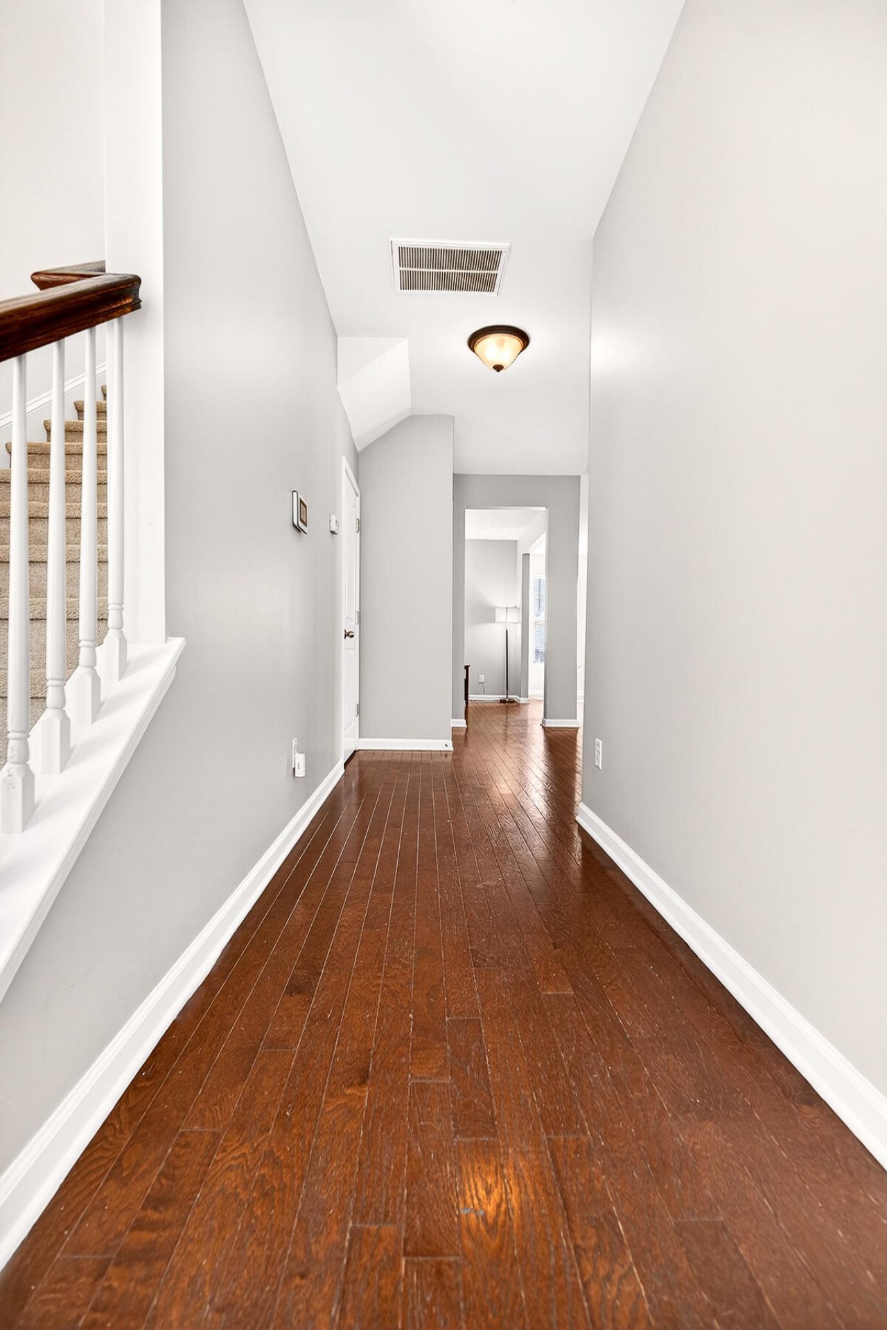 570 Rosings Drive Photo 7