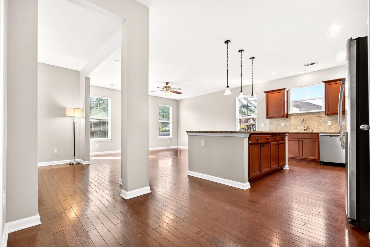 570 Rosings Drive Photo 8