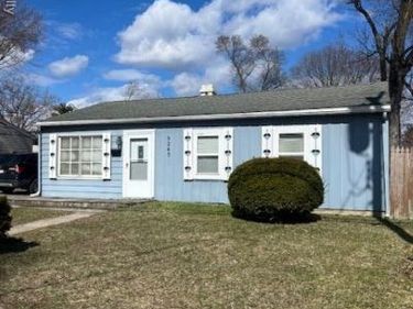 9245 Lee Road, Green Oak Twp, MI 48116