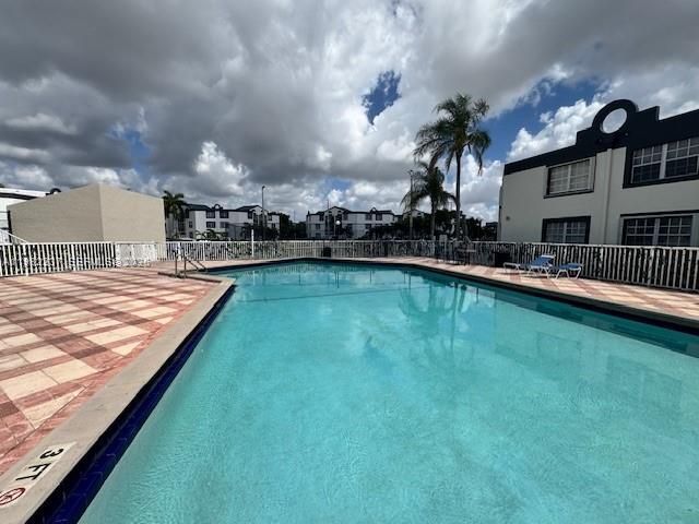 9715 Fontainebleau Blvd, Unit E103, Miami, FL 33172 Photo