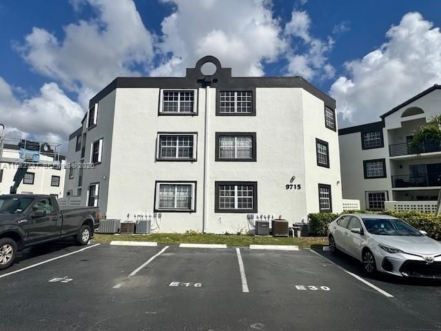 9715 Fontainebleau Blvd, Unit E103, Miami, FL 33172 Photo