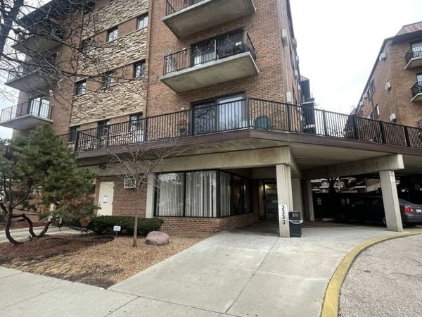 2333 N Neva Avenue , Unit 306, Chicago, IL 60707