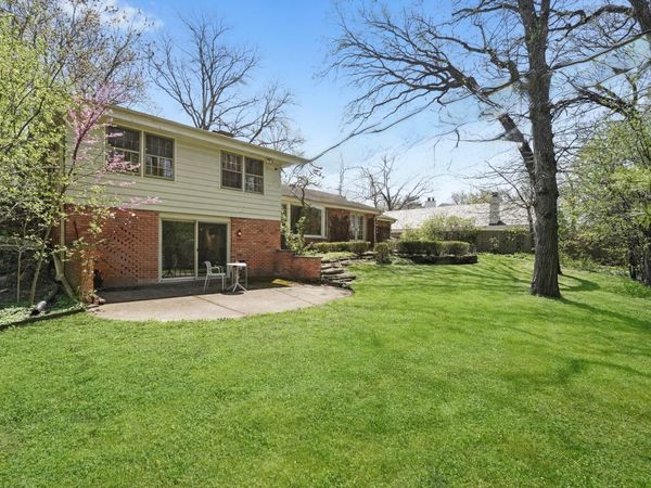 524 Forest Hill Road , Lake Forest, IL 60045