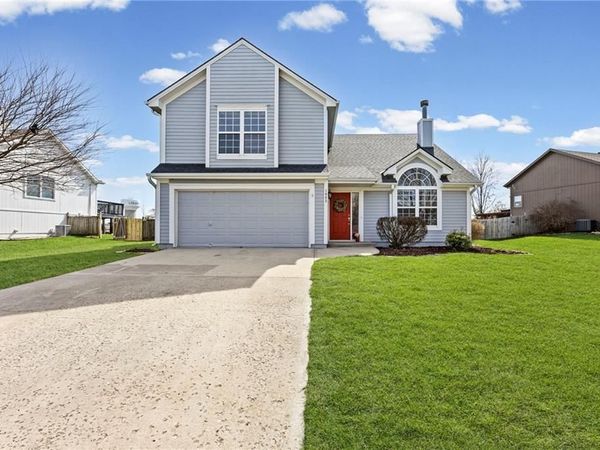 1003 N 1st Street East Street, Louisburg, KS 66053