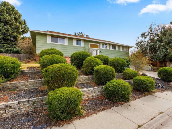 3762 S Summerset Way, Boise, ID 83709