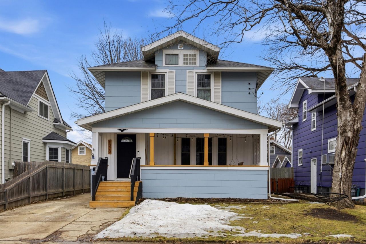 1020 6th Street S, Fargo, ND 58103 Main Photo