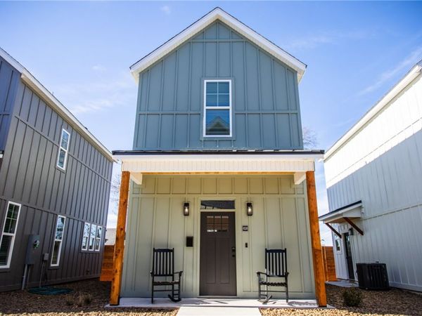 658 W Price Avenue , Springdale, AR 72764