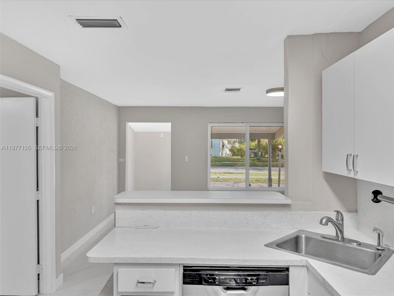 6800 Raleigh St , Hollywood, FL 33024 Photo