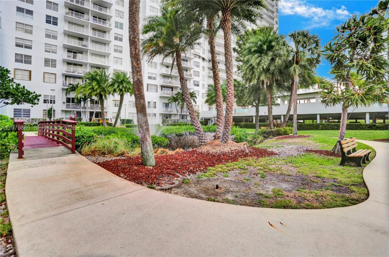 2801 NE 183rd St, Unit 507W, Aventura, FL 33160 Photo
