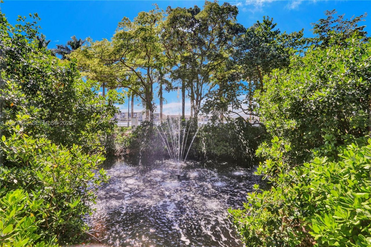 2801 NE 183rd St, Unit 507W, Aventura, FL 33160 Photo