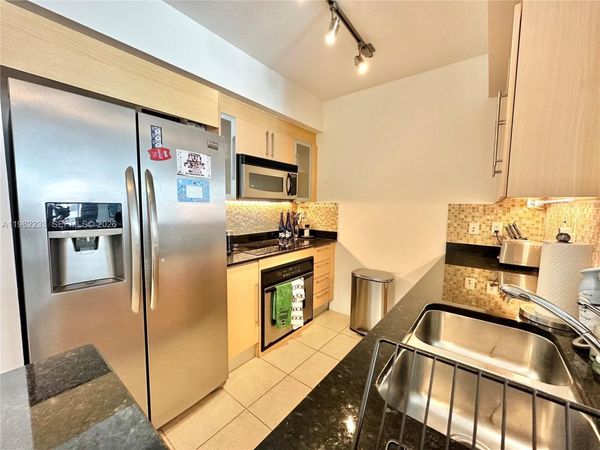 335 S Biscayne Blvd, Unit 2702, Miami, FL 33131