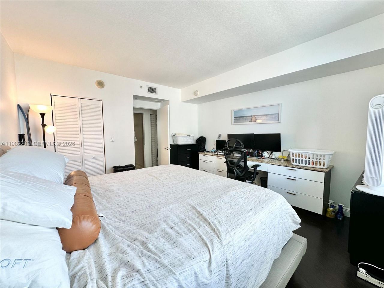 335 S Biscayne Blvd , Unit 2702, Miami, FL 33131 Photo