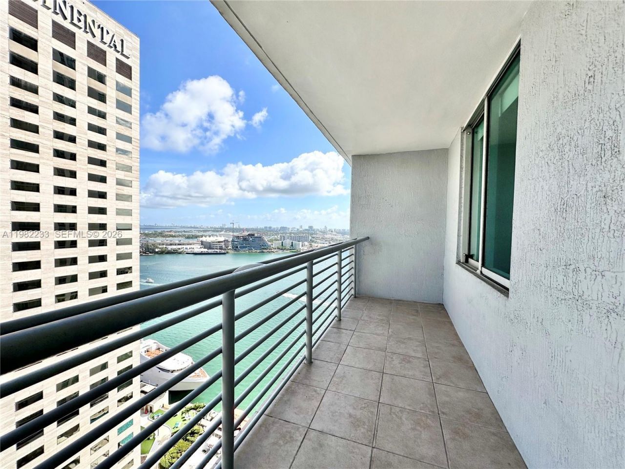 335 S Biscayne Blvd , Unit 2702, Miami, FL 33131 Photo