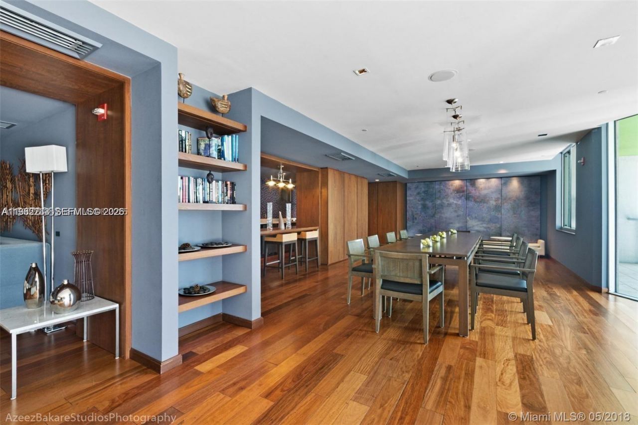 335 S Biscayne Blvd , Unit 2702, Miami, FL 33131 Photo