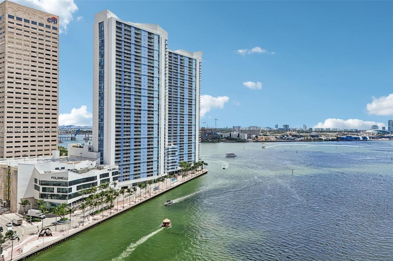 335 S Biscayne Blvd , Unit 2702, Miami, FL 33131 Photo