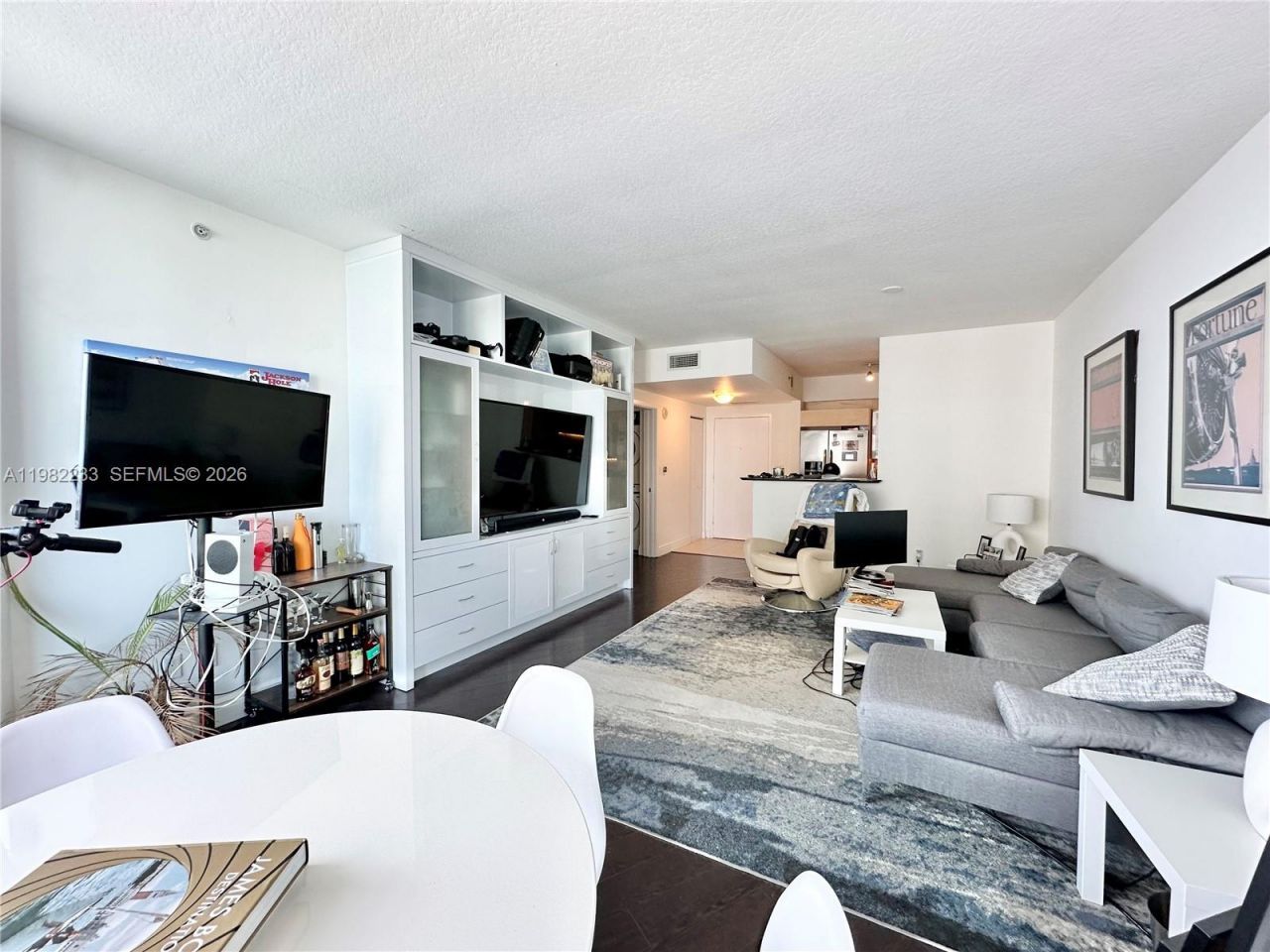 335 S Biscayne Blvd , Unit 2702, Miami, FL 33131 Photo