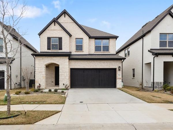 732 Red Fork Drive, Lewisville, TX 75056