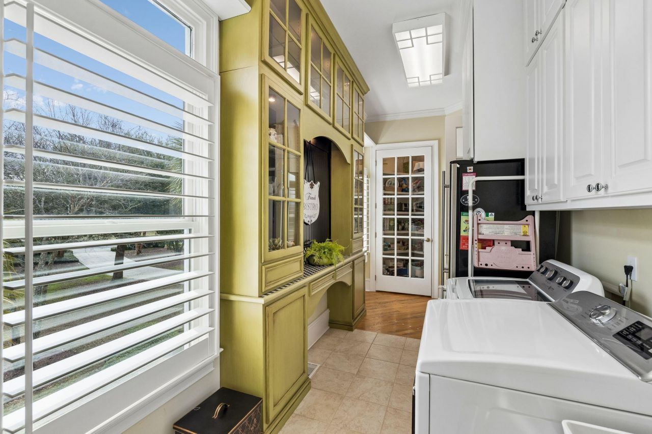 1663 Omni Boulevard Photo 30