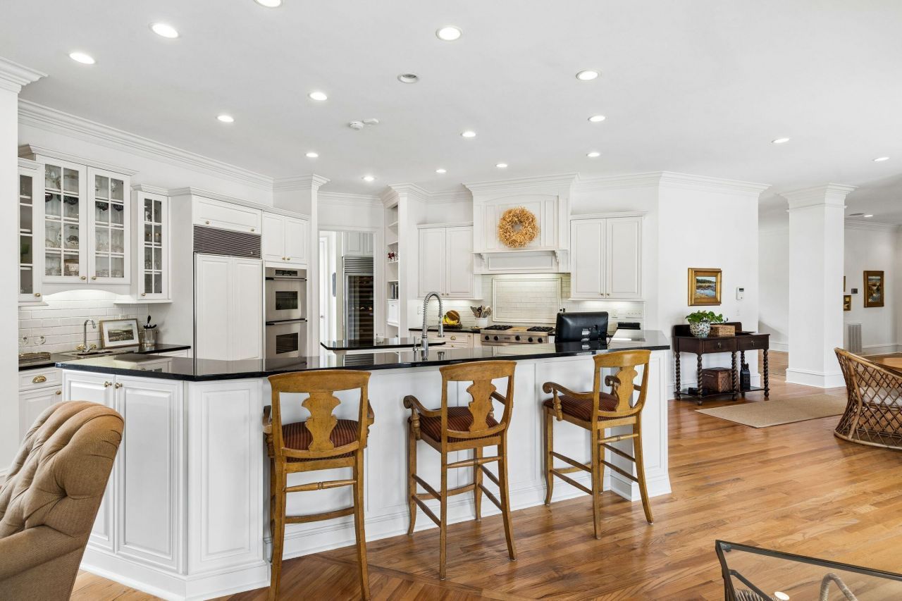 1663 Omni Boulevard Photo 32