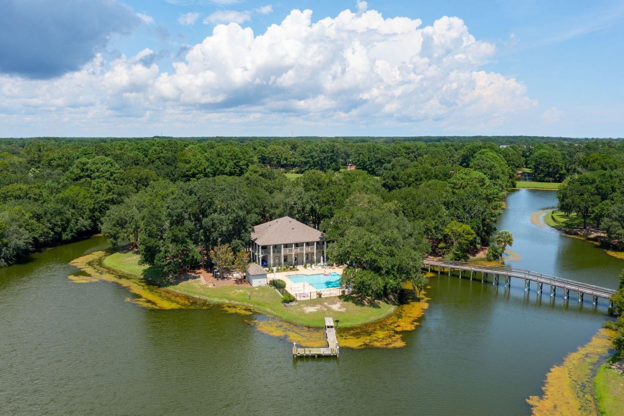 1663 Omni Boulevard Photo 66