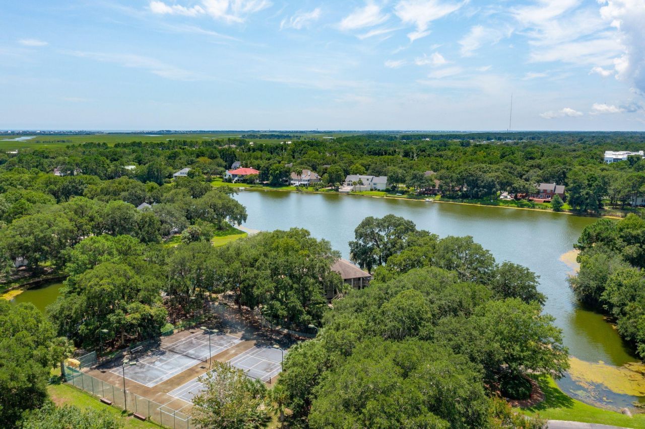 1663 Omni Boulevard Photo 67