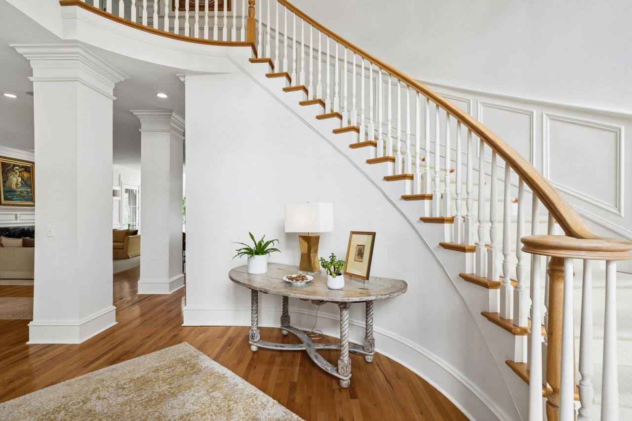 1663 Omni Boulevard Photo 8