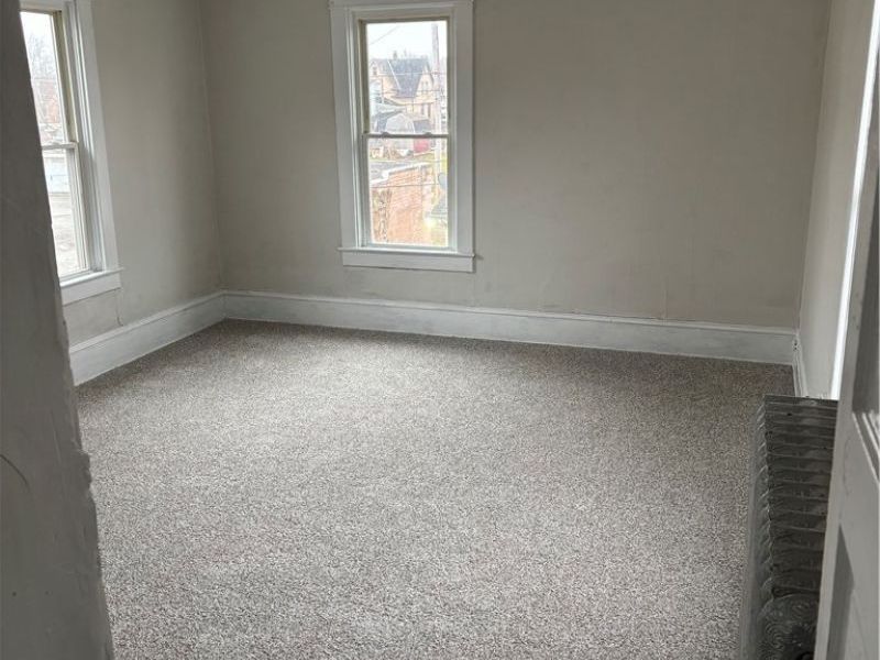 175 W OHIO Avenue, Sebring, OH 44672 Photo 7