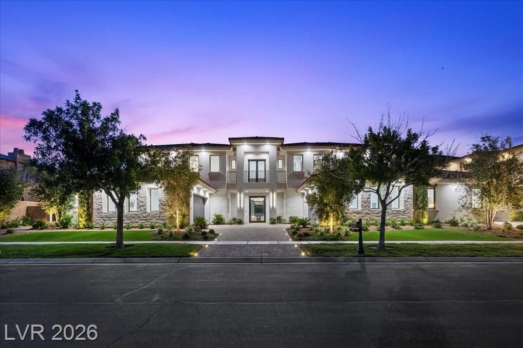 42 Ravenswood Avenue , Las Vegas, NV 89141