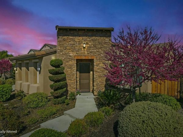 215 E Cara Ct, Mountain House, CA 95391