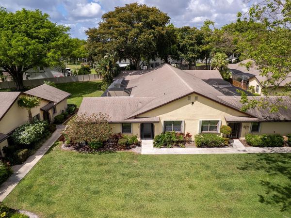 23351 Bar Lake Drive, Unit 33, Boca Raton, FL 33433