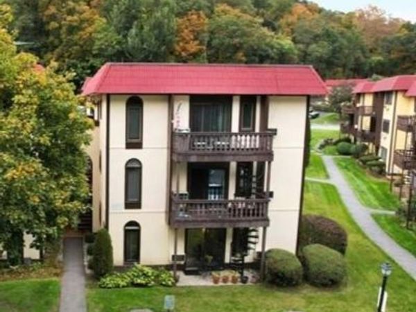 12 Granada Crescent, Unit 12-1, White Plains, NY 10603