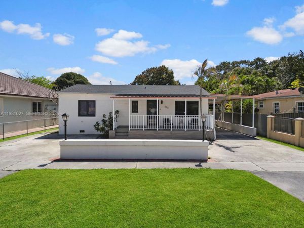 252 E 36th St, Hialeah, FL 33013