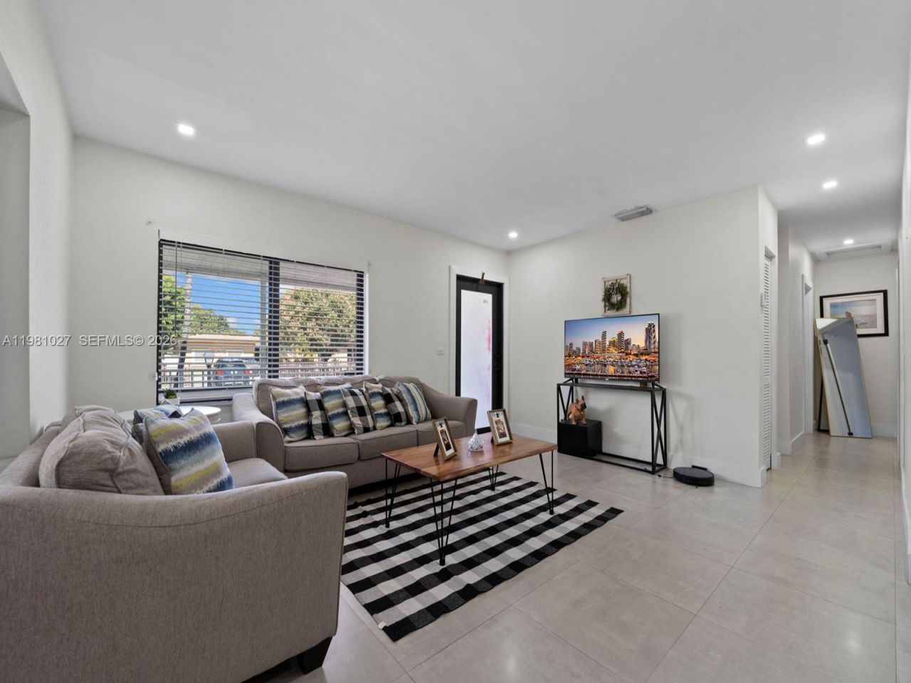 252 E 36th St, Hialeah, FL 33013 Photo