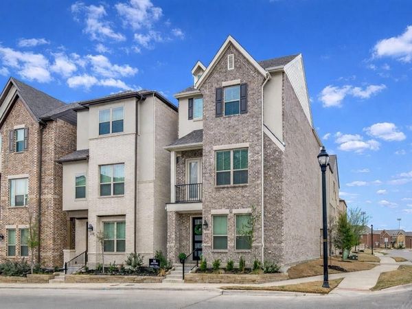 2204 Maverick Way, Mesquite, TX 75149