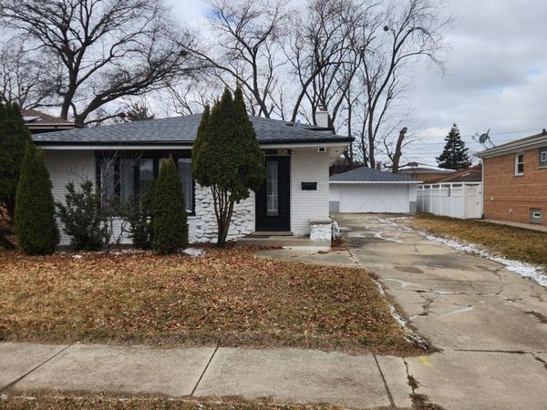 638 Calhoun Avenue , Calumet City, IL 60409