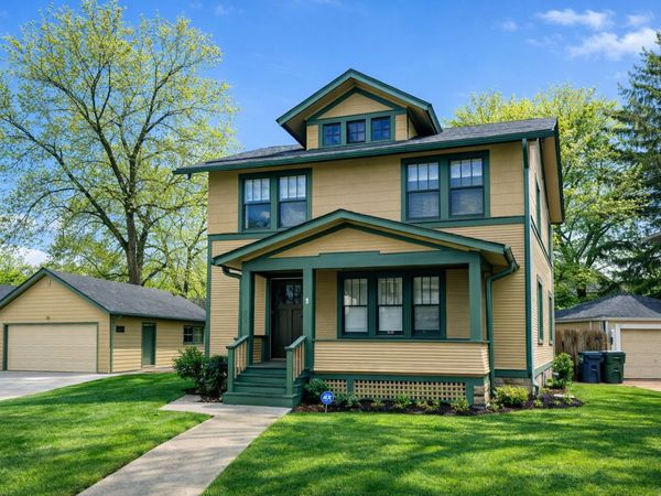 507 W Park Avenue , Aurora, IL 60506