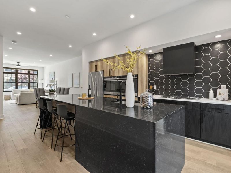 318 Cornelius Street, Unit 6, Columbus, OH 43215 Photo 1