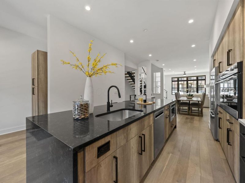 318 Cornelius Street, Unit 6, Columbus, OH 43215 Photo 16