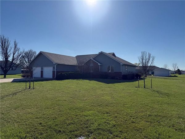 416 Heather Street, Burlington, KS 66839