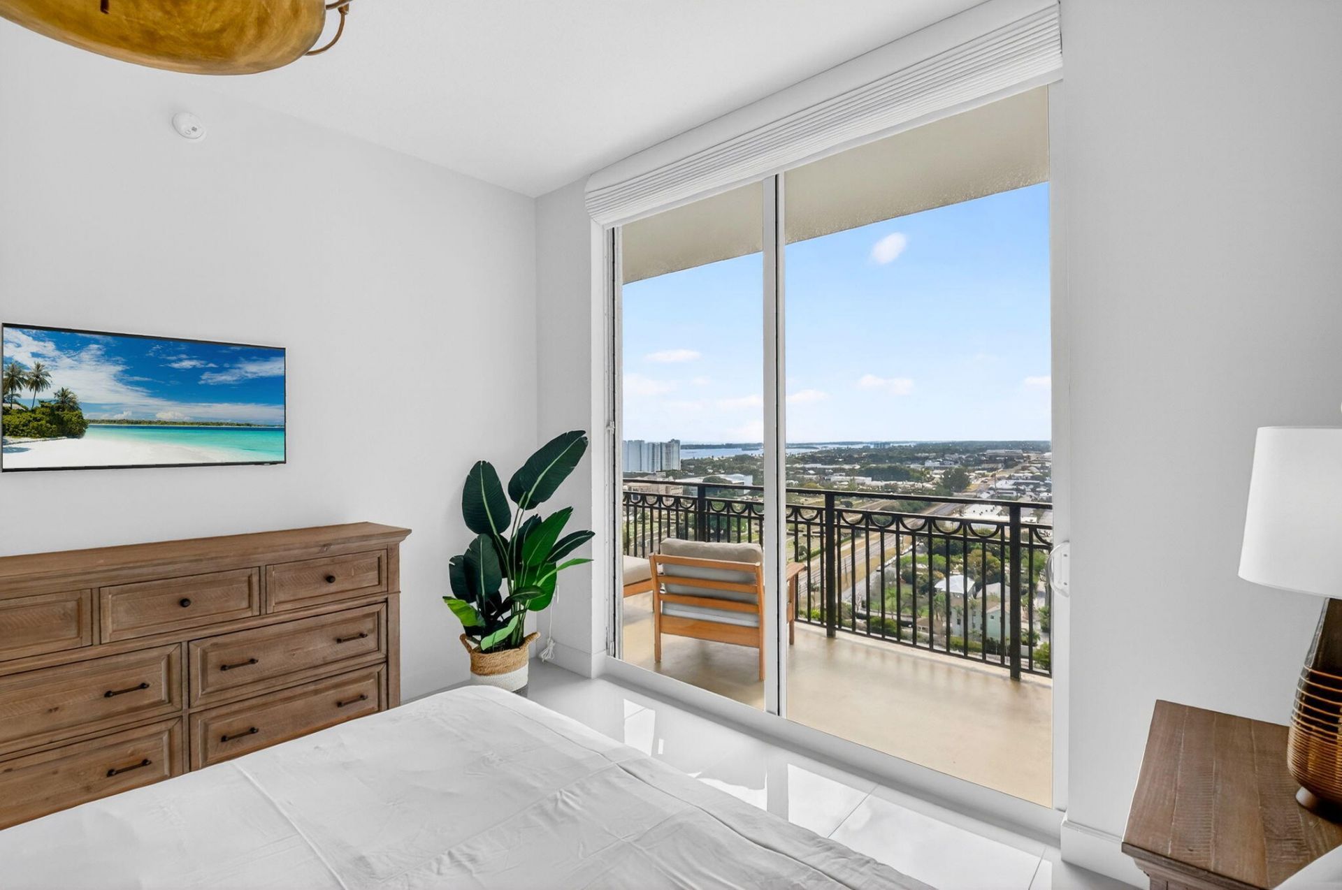 550 Okeechobee Boulevard, Unit Lph-07, West Palm Beach, FL 33401 Photo