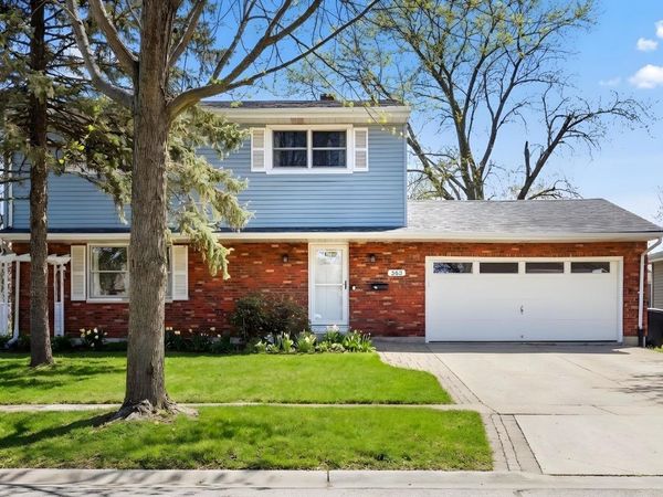 203 Fairview Drive , St. Charles, IL 60174