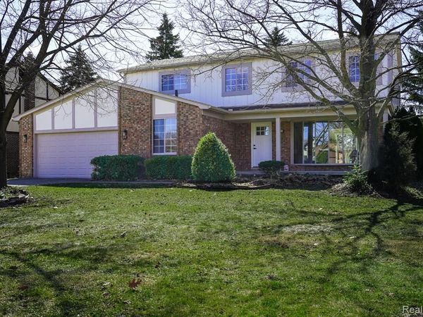 2729 Powderhorn Ridge Road, Rochester Hills, MI 48309