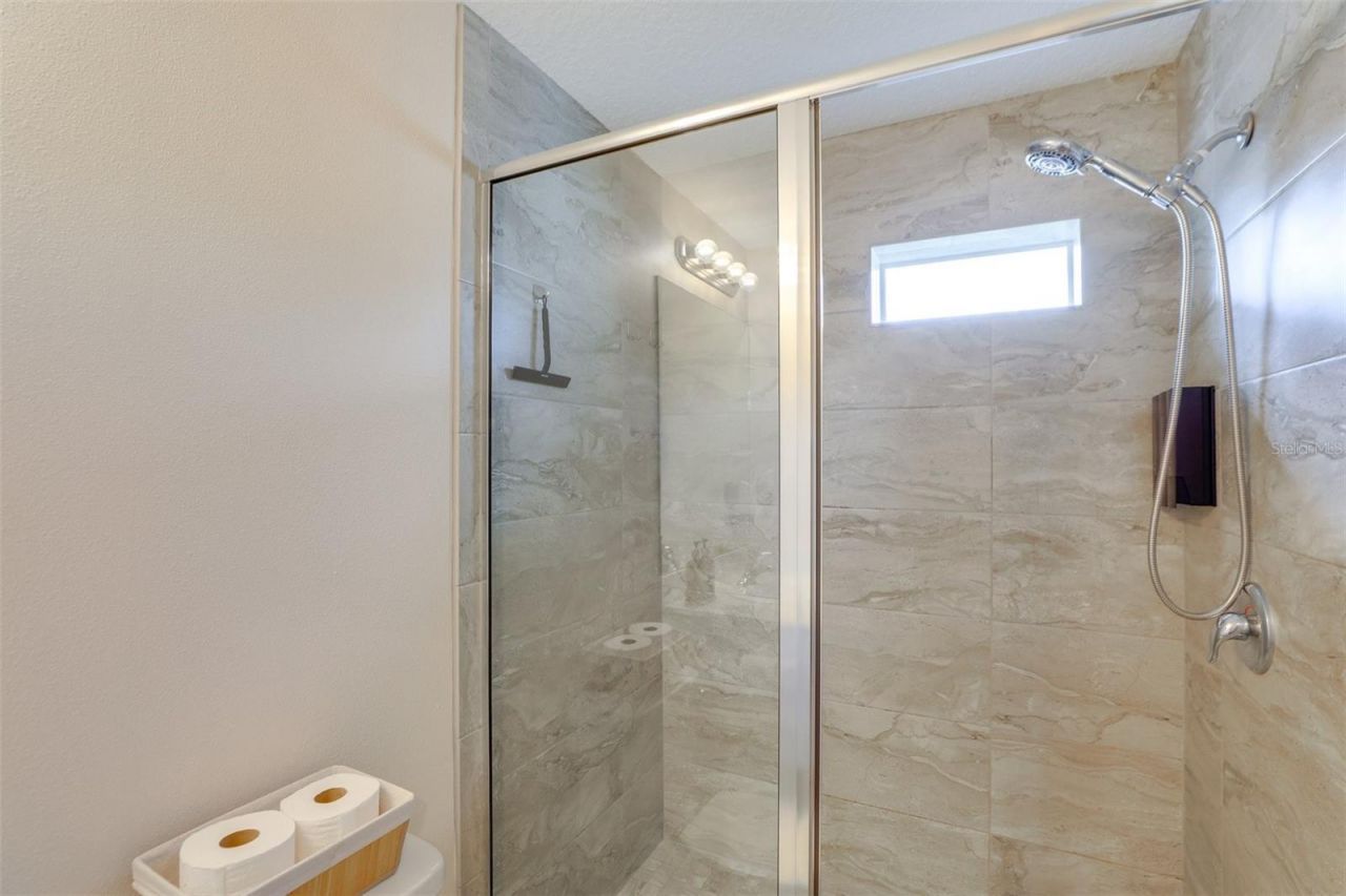 2441 6th Avenue Drive E, Bradenton, FL 34208 Photo