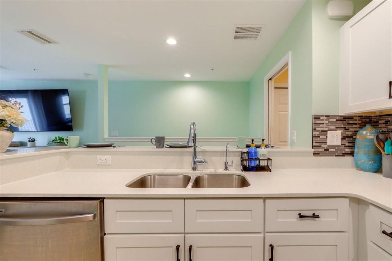 2441 6th Avenue Drive E, Bradenton, FL 34208 Photo