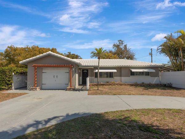 101 S MAYWOOD AVENUE , CLEARWATER, FL 33765