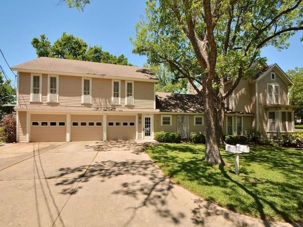 316 1/2 E 7th ST, Georgetown, TX 78626