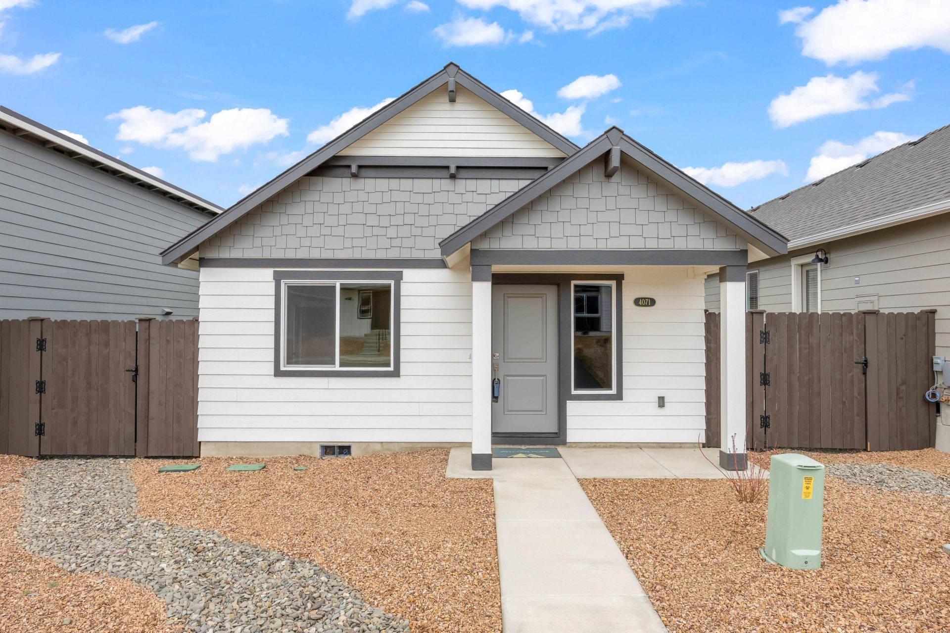 4071 SW Obsidian Place, Unit 150, Redmond, OR 97756 Main Photo